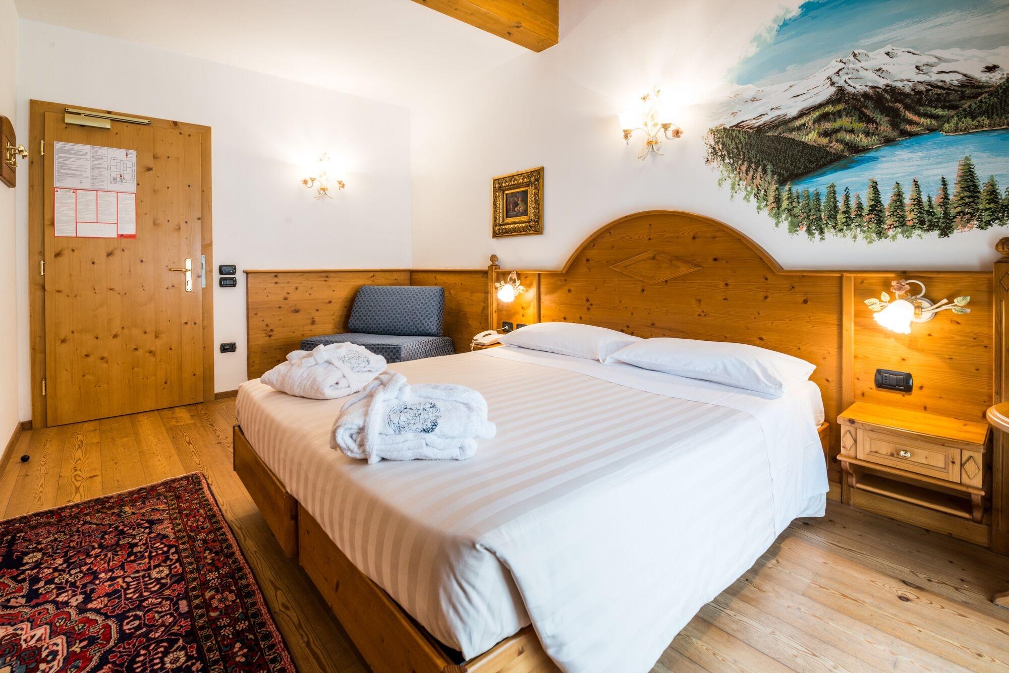 Hotel Rosa Degli Angeli Пейо Фонти Екстериор снимка